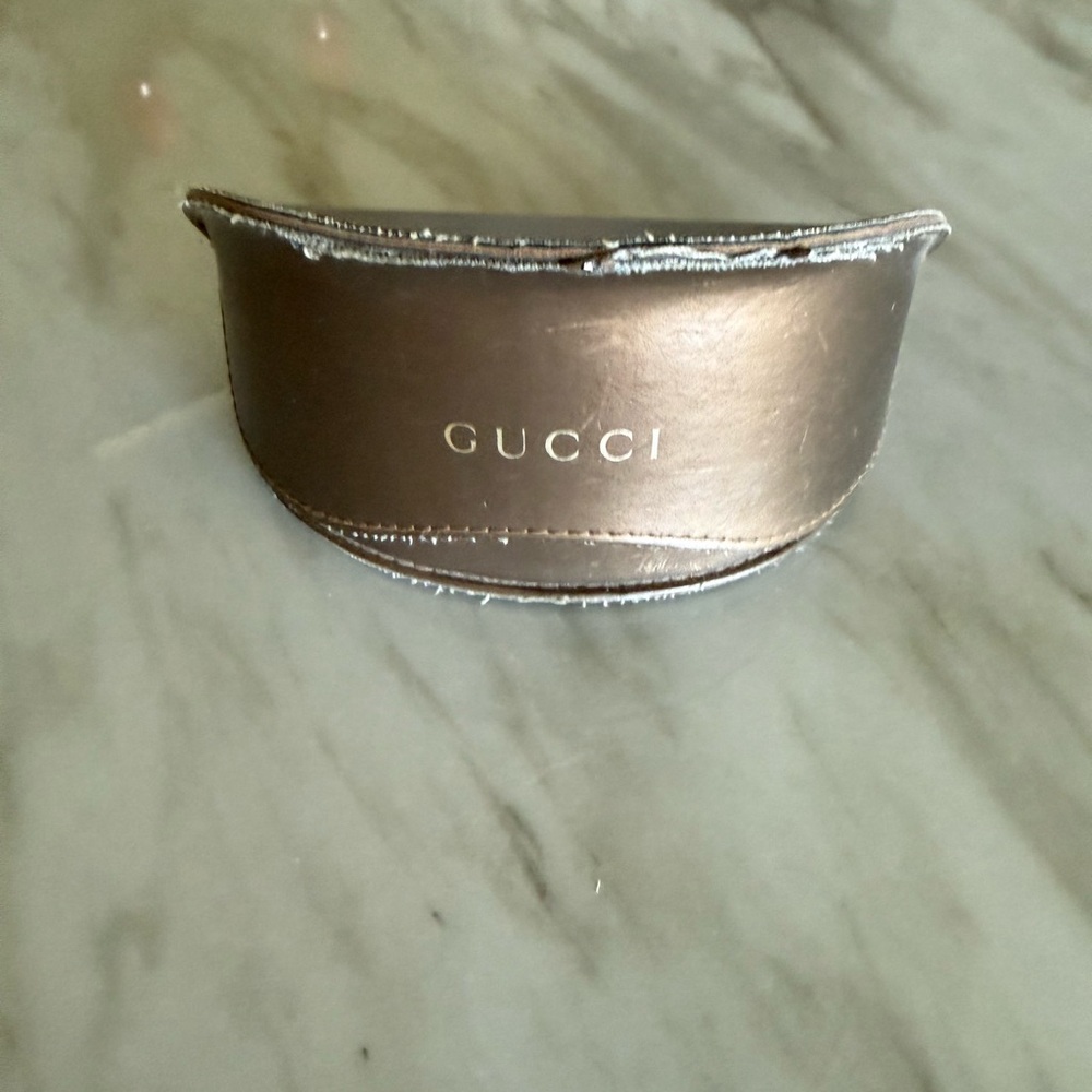 Gucci Black Women’s Sunglasses with Gold Accent - Picture 2 of 7